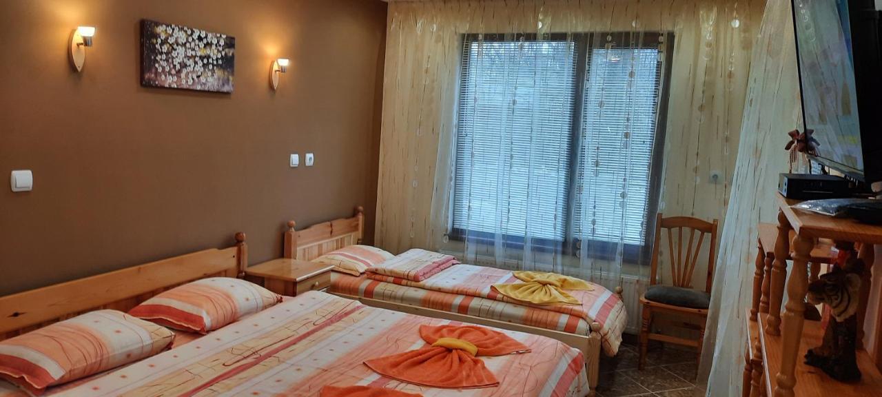 Guest House Lazar Raykov Ribaritsa Exterior foto