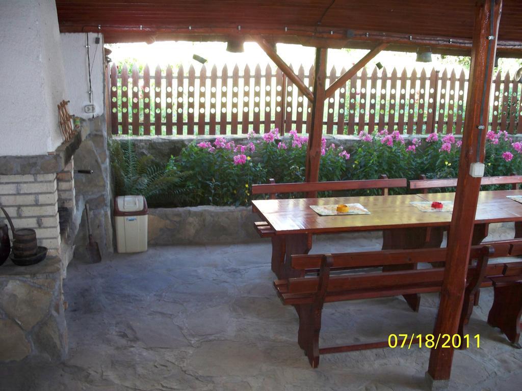 Guest House Lazar Raykov Ribaritsa Exterior foto